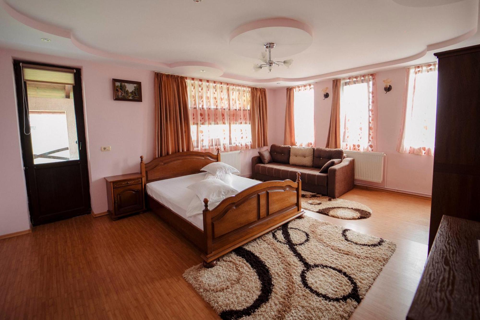 Casa Miruna ปอยอานาเนกรี ภายนอก รูปภาพ