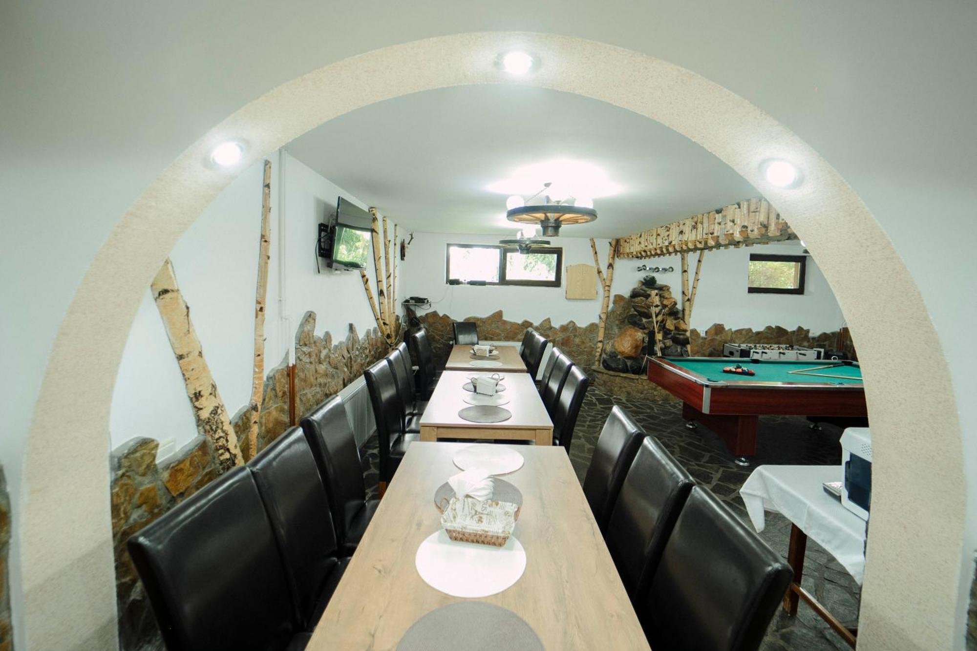 Casa Miruna ปอยอานาเนกรี ภายนอก รูปภาพ