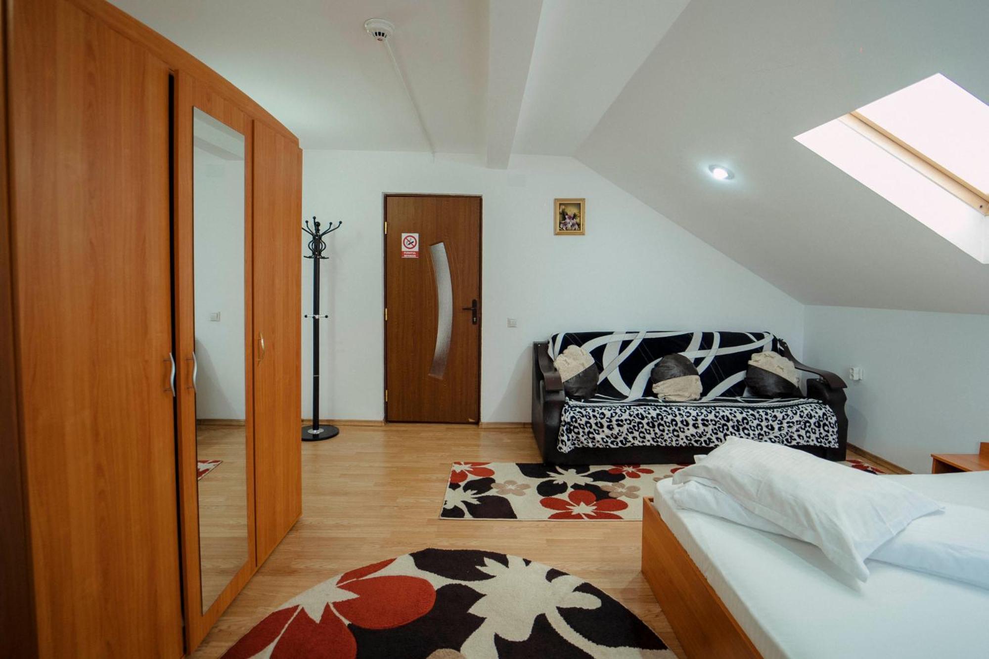Casa Miruna ปอยอานาเนกรี ภายนอก รูปภาพ